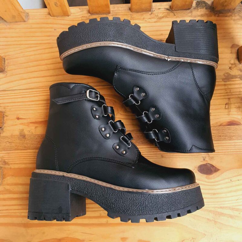 D Ella Shoes Peru