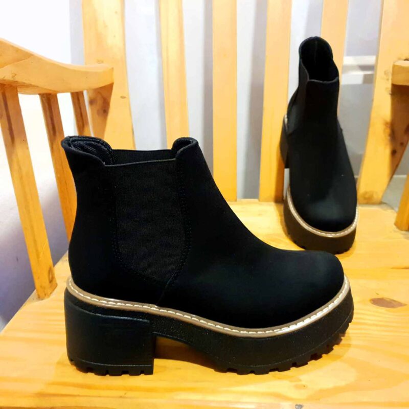 D Ella Shoes Peru
