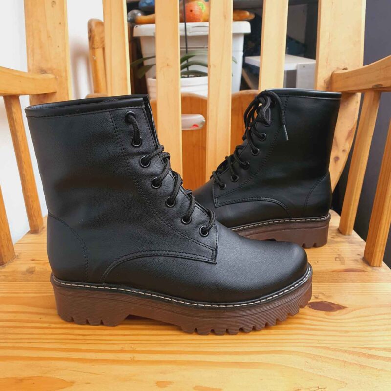 D Ella Shoes Peru