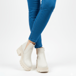 Larissa Liso hueso -Ra7